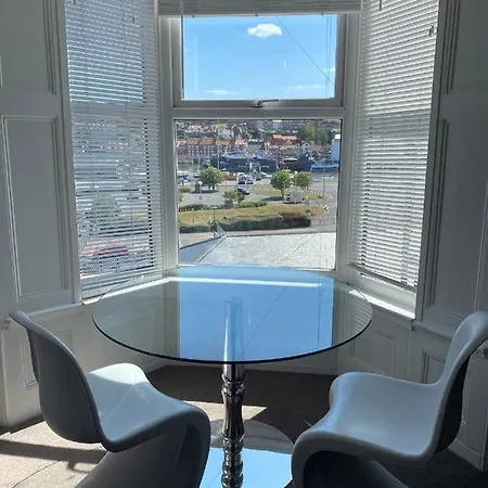 Riverview With Private Parking Apartment *