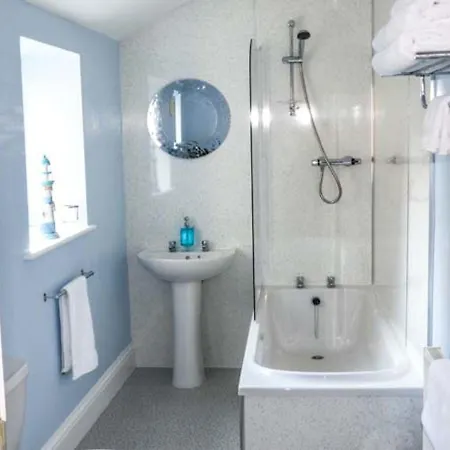 Riverview With Private Parking Apartament